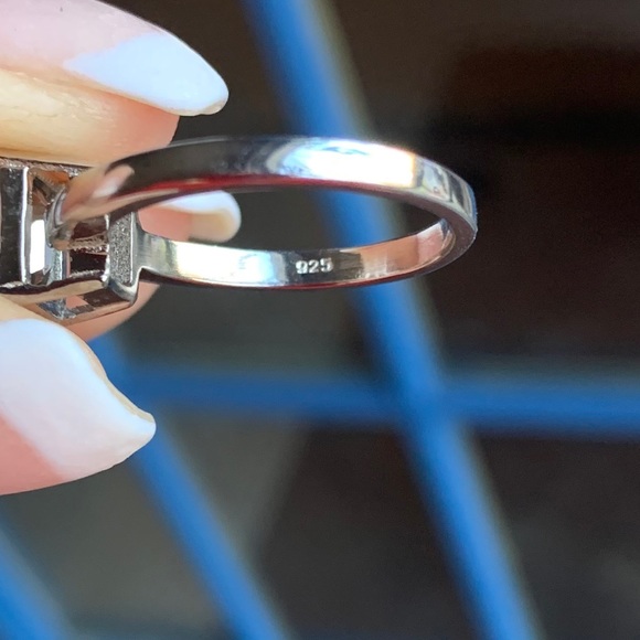 Sold in private listing 2.21 ct gray/brown emerald cut Moissanite - Picture 4 of 6